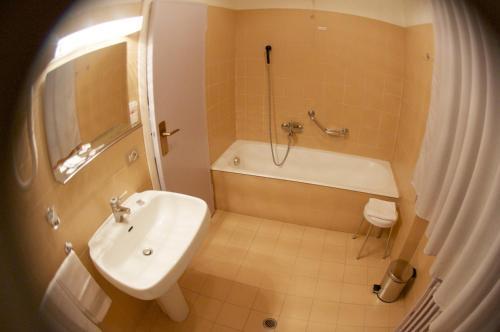 Hotel Milano Pistoia Buitenkant foto