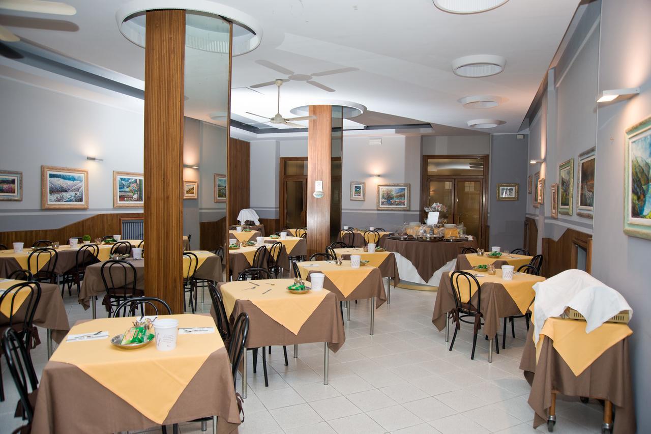 Hotel Milano Pistoia Buitenkant foto